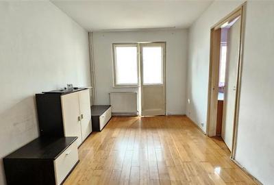 Apartament cu 2 camere semidecomandat în Dâmbu Pietros