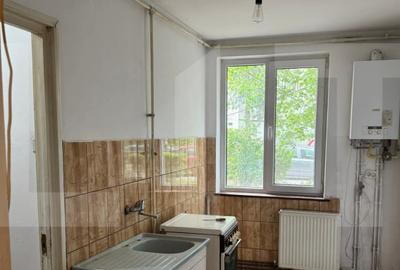 Apartament cu 3 camere decomandat în Semicentral