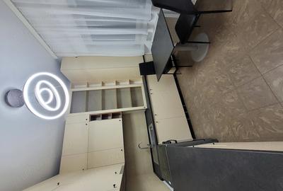 Ap 2 camere in vila . Centrala, AC. Aproape de metrou. Renovat + boxa depozitare - 7