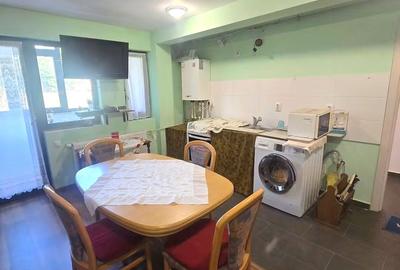 Apartament cu 2 camere semidecomandat în Vișani