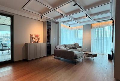 Apartament cu 3 camere decomandat, mobilat în Palat