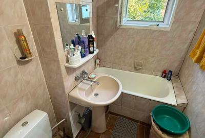Apartament 4 camere Rovine-Posta , Etaj 1 - 10