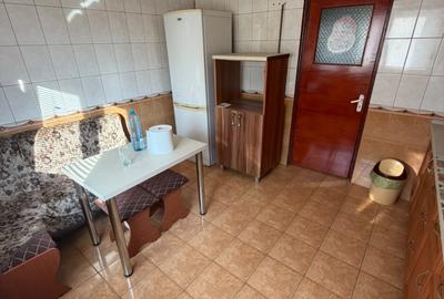 Vanzare apartament 3 camere zona 13 septembrie - 11