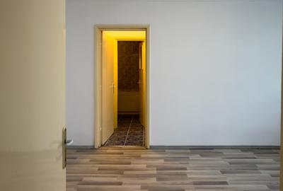 Tomis II – 2 camere, etaj 2/4, zonă centrală cu spații verzi, curat | tur360 - 3