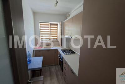Garsonieră decomandată în Trivale