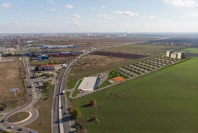 Teren Construcții intravilan de 82000 mp, în Păulești