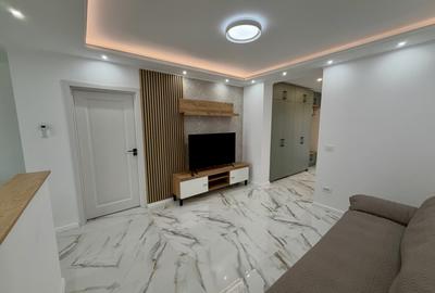 Apartament cu 2 camere decomandat, mobilat în Central