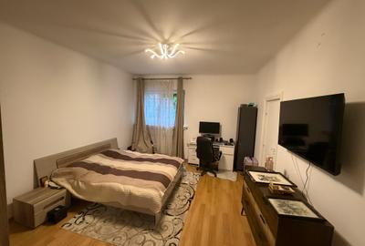 Apartament 3 camere, etajul 2, 78mp, 2 balcoane, bloc interbelic - 1