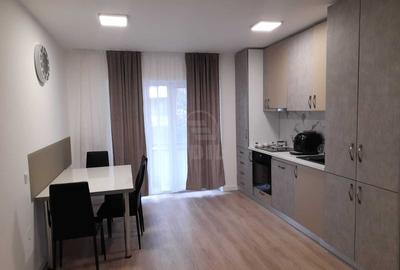 Apartament cu 2 camere semidecomandat în Florești