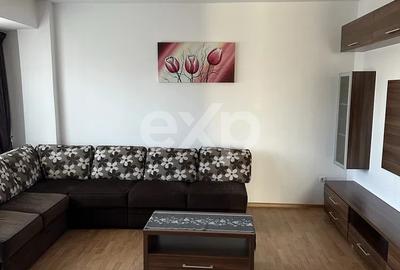 Apartament cu 3 camere semidecomandat, mobilat în Bună Ziua