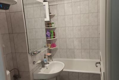 Apartament 3 camere - Decomandat - Renovat - 11