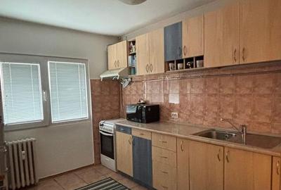 Apartament cu 2 camere decomandat în Drumul Taberei