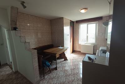 Particular ofer spre vânzare apartament cu 2 camere decomandat - 2