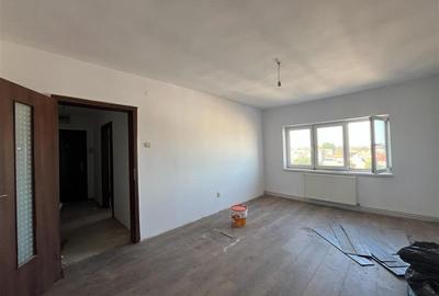 Lugoj, Apartament 3 Cam., 84 Mp., Semidecomandat, et.6, Central Blocul Postei - 21