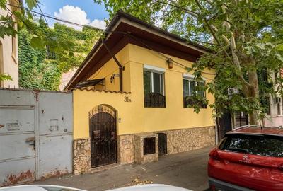 Casă individuală cu 3 camere în Pache Protopopescu
