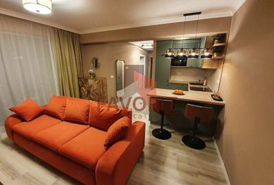Apartament cu 3 camere decomandat, mobilat în Lipovei