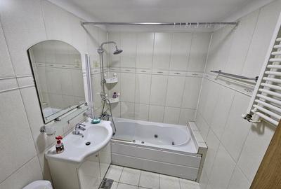 Decebal -Apartament 90 mp -3 min metrou - 13