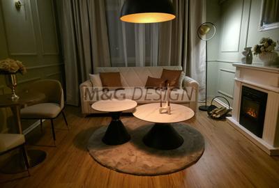 Apartament cu 3 camere semidecomandat în Cetății