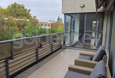 Apartament cu 4 camere decomandat în Herăstrău