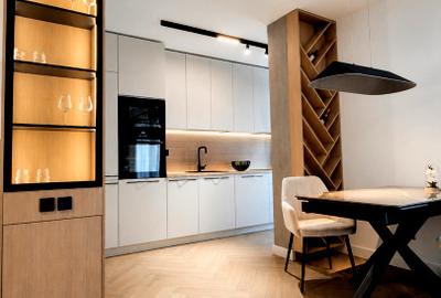 Apartament cu 2 camere semidecomandat, mobilat în Mărăști