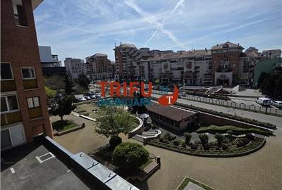 Apartament cu 3 camere decomandat în Ampoi 1