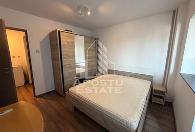 Apartament cu 3 camere decomandat în Aradului