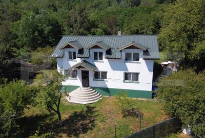 Casă individuală cu 4 camere în Măgura (Hulubești)