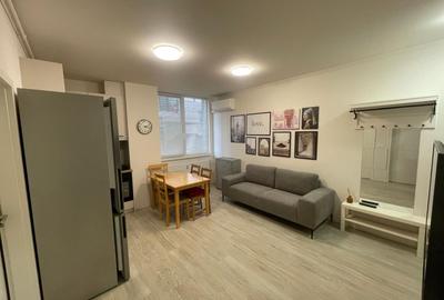 Apartament cu 3 camere semidecomandat, mobilat în Girocului