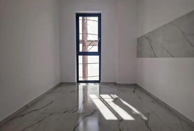 Apartament cu 3 camere decomandat în Răcădău