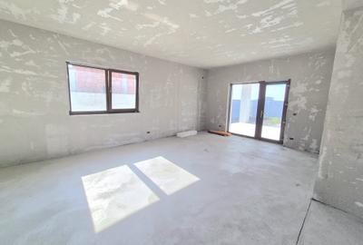 Vilă la sol, 131 mp utili, teren 500 mp, Via Carmina Arad, comision 0% - 7