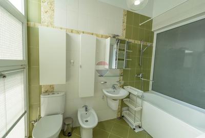 Apartament de vanzare 137 mp, zona centrala, curte proprie - 17
