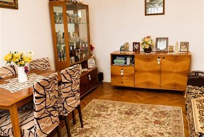 Apartament cu 2 camere decomandat în Județean