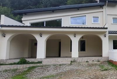 Casa / vila la munte in Complex Valea Neagra, statiunea Cheia - Prahova - 5