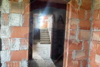 Casă / Vilă cu 6 camere de vânzare - 7