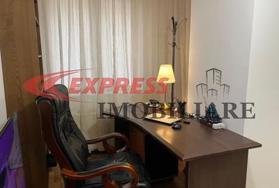 Apartament cu 2 camere semidecomandat în P-ța Unirii