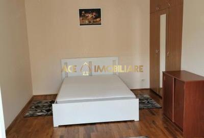 Garsonieră decomandată, mobilată în Unirii