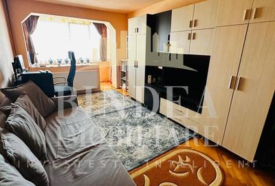 Apartament cu 2 camere decomandat în Cetății