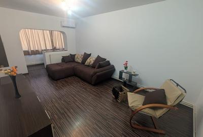 Apartament cu 3 camere decomandat, mobilat în Dacia
