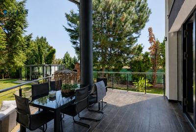 Vilă exclusivistă pe malul Lacului Snagov | Complet renovata | 2.950 mp teren - 12