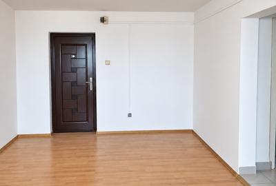Garsoniera de vanzare Pitesti Prundu Academica etaj 2/4 sup. 30 mp pret 32 000 E - 3