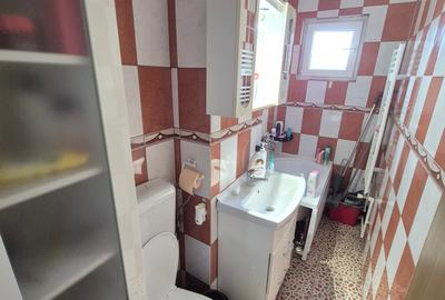1 Cam--Sagului-5 Min Spitalul Judetean--Mobilat-Utilat-64.900 Euro! Negociabil - 7