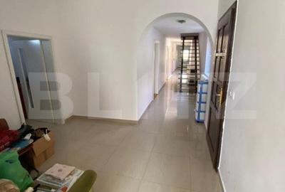 Casa spatioasa cu 4 camere, Nufarul, 240mp - 17