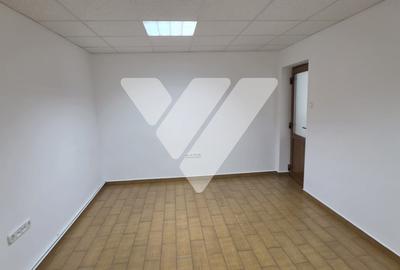 Apartament cu 3 camere decomandat în Calea Dumbrăvii