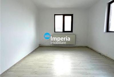 Casa 8 camere, 3 bai, canalizare, 300 teren Tineretului  Lunca Cetatuii - 12