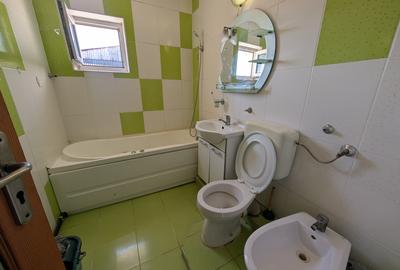 De închiriat 3 camere Piata Sud - 8