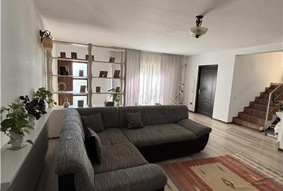 Duplex cu 4 camere în Valu lui Traian