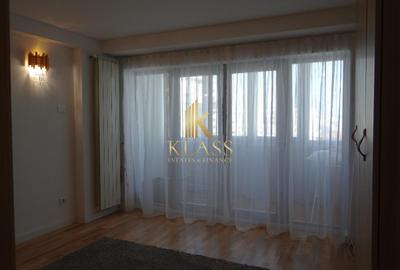 Apartament de inchiriat cu 3 camere- Bd. Decebal - 13