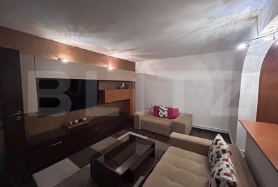 Apartament cu 4 camere decomandat, mobilat în Rovine