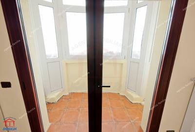 Apartament 3 camere dec in Galati Micro 21 vedere la Dunare langa turn - 3