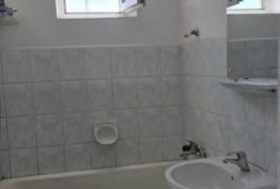 Vânzare apartament de 2 camere zona Abator nerenovat 53 mp - 3